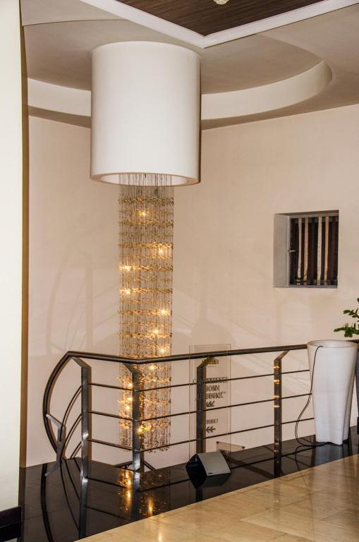 City Hotel Подгориця Екстер'єр фото